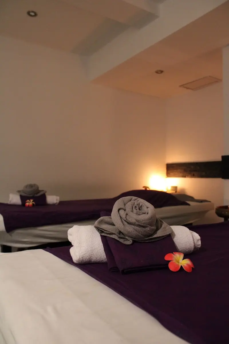 Spa Atmosphäre im Jasmin Stuttgart — warmes Ambiente